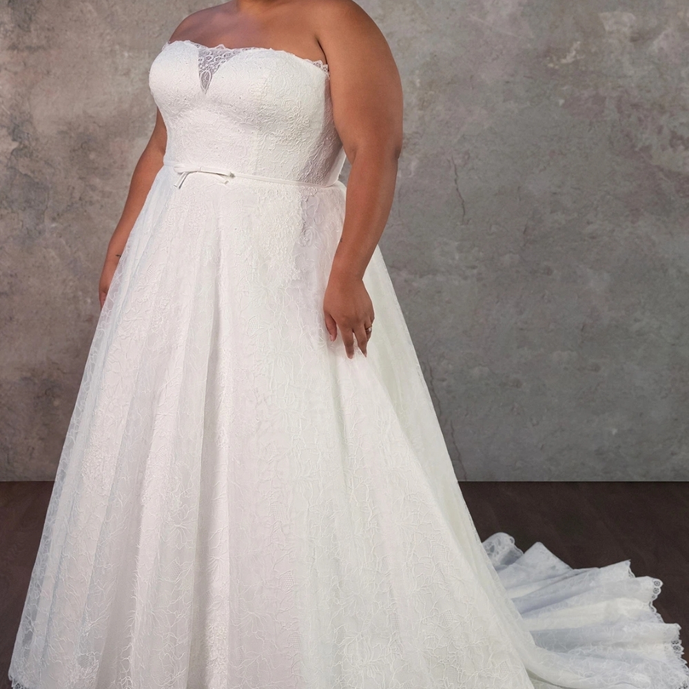 Elegant White Strapless Wedding Dress